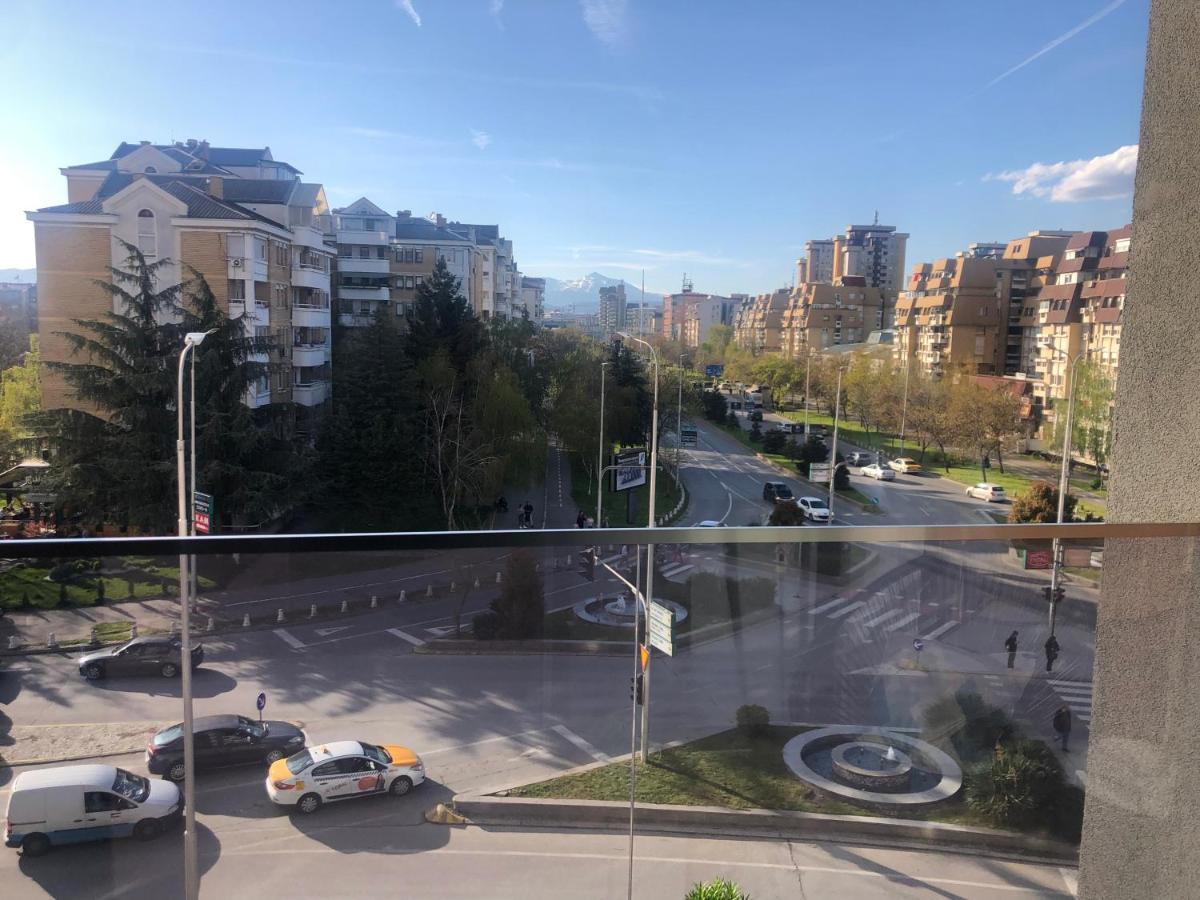 Porta Leks Apartment, Self Check-In, Own Parking Skopie Exterior foto